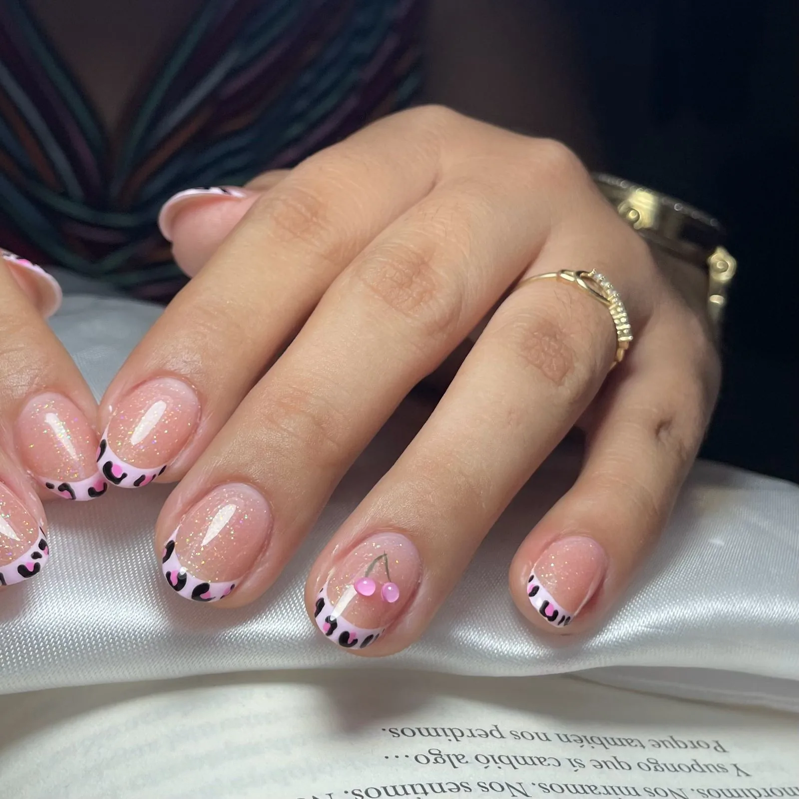 Diseño de uñas realizado en Estética Rachelle en Misantla, muestra 11