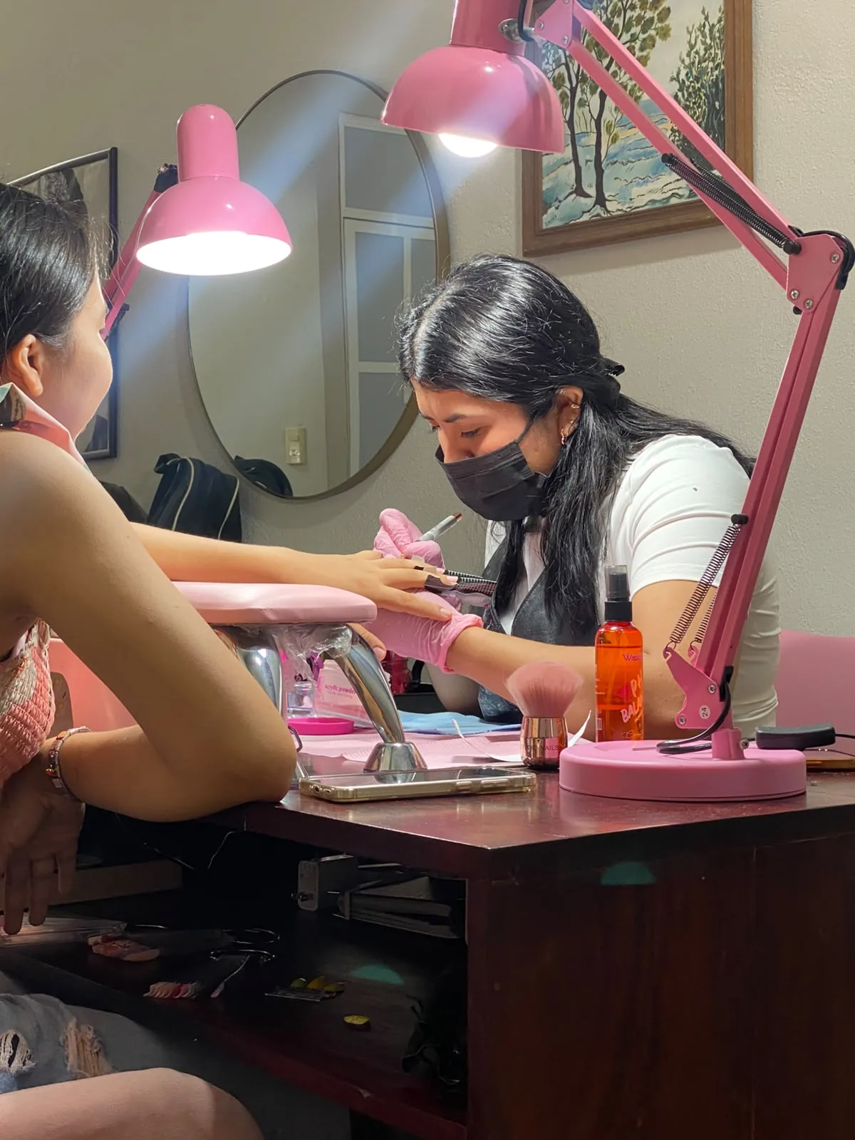 Servicio de manicure y pedicure en Estética Rachelle en Misantla