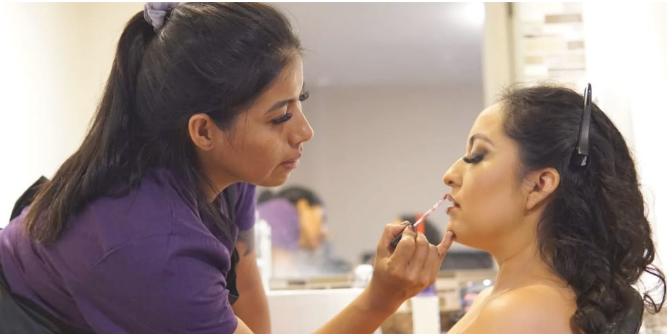 Servicio de maquillaje y peinado en Rachelle